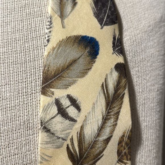 Beautiful Wild Bird Feather Pattern Silk Neck Tie - Picture 10 of 14